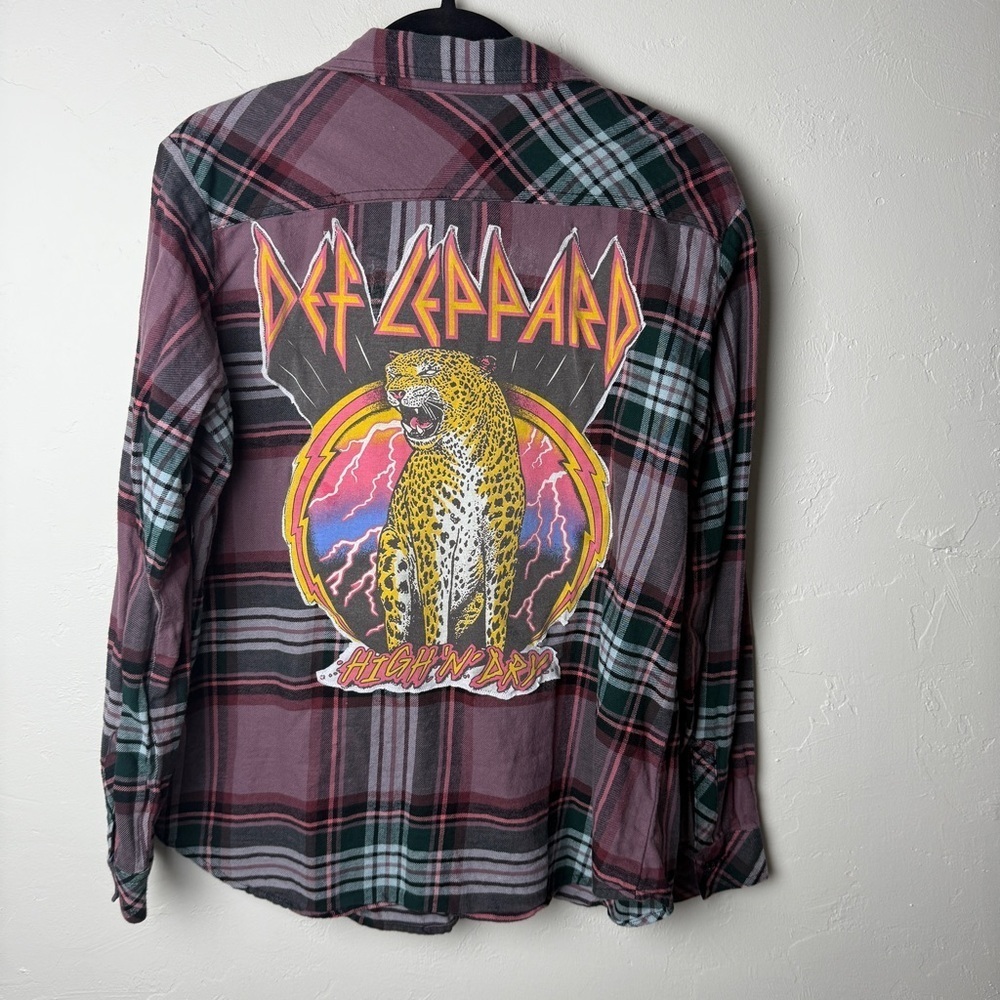 Def Leppard Graphic Plaid Shirt band tee upcycle - Picture 5 of 9